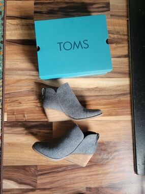 TOMS Gray Fabric Wedge Ankle Booties